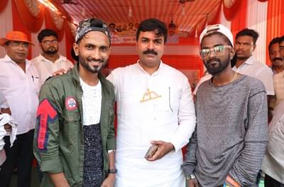 शेर की दहाड है, राहुल शेवाळे, असं म्हणत राहुल शेवाळेंचा अनोखा प्रचार