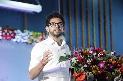 राष्ट्रवादी हा भ्रष्टवादी पक्ष, त्यांनी लोकांचे बारा वाजवले : आदित्य ठाकरे