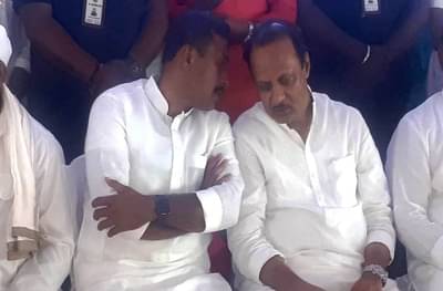 अजित पवार मावळमध्ये तळ ठोकून, भाजप आमदार बाळा भेगडेंशी गुफ्तगू