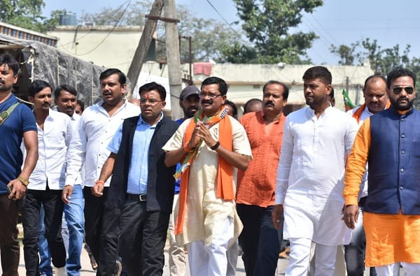 भीमा मंडावी : भाजपचा सुपडासाफ झालेल्या भागात विजय, 'बस्तर टायगर'ला हरवून आमदार भीमा मंडावी : भाजपचा सुपडासाफ झालेल्या भागात विजय, 'बस्तर टायगर'ला हरवून आमदार