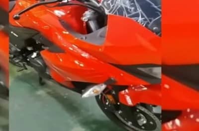 लाँचिंगपूर्वीच हिरोच्या नव्या बाईकचे फोटो लिक