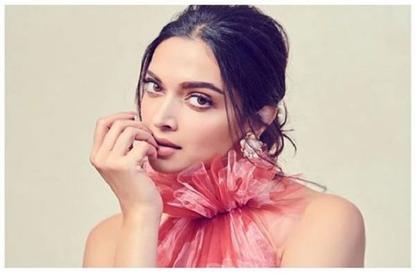 '83' मधील दीपिकाचा फर्स्ट लूक पाहिलात का? '83' मधील दीपिकाचा फर्स्ट लूक पाहिलात का?