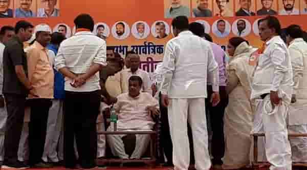 शिर्डीतल्या सभेत गडकरींना भोवळ, सध्या प्रकृती स्थिर