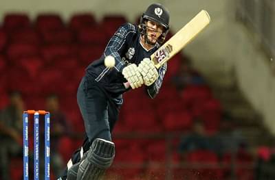 25 चेंडूत शतक, सलग सहा षटकार, मैदानात धावांचा पाऊस