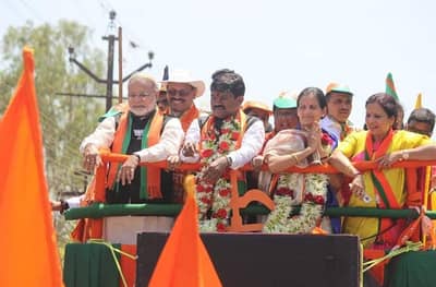 हेमंत गोडसेंचा उमेदवारी अर्ज भरण्यासाठी नाशिकमध्ये मोदींची उपस्थिती