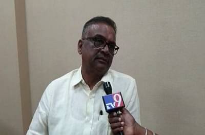 हितेंद्र ठाकूरांचा मोठा निर्णय, अख्ख्या वसई-विरारला घरपोच अन्न पुरवणार, साडे तीन लाख कुटुंबांना मोफत शिधा