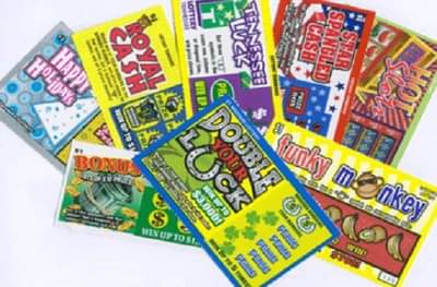 कचऱ्यात टाकलेल्या लॉटरीच्या तिकिटाने भाजीविक्रेता कोट्याधीश