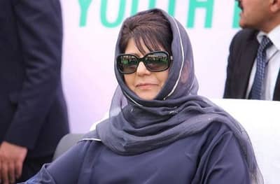 ‘कलम 370 हटवणे हा काश्मीरसाठी काळा दिवस’, सुटकेनंतर मेहबुबा मुफ्ती यांचा मोदी सरकारवर हल्लाबोल