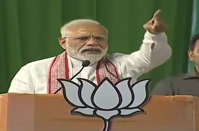 काँग्रेस हे बुडतं जहाज, त्यात बसणारे सगळे राष्ट्रवादीसारखे बुडतील : पंतप्रधान मोदी