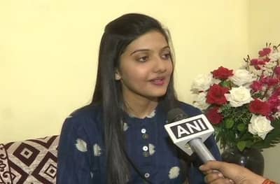 UPSC Result : पहिल्याच प्रयत्नात देशात पाचवा क्रमांक मिळवणारी सृष्टी देशमुख कोण आहे?