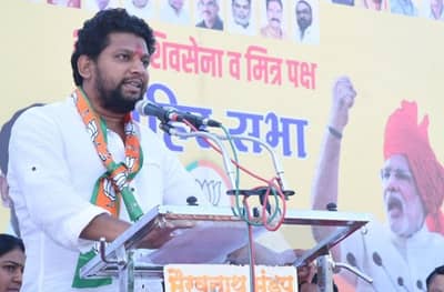 सुजय विखेंना स्वत:साठीच मतदान करता येणार नाही