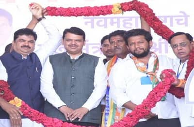 सुजय विखेंकडून लवकरच वडिलांनाही भाजपात आणण्याचे संकेत