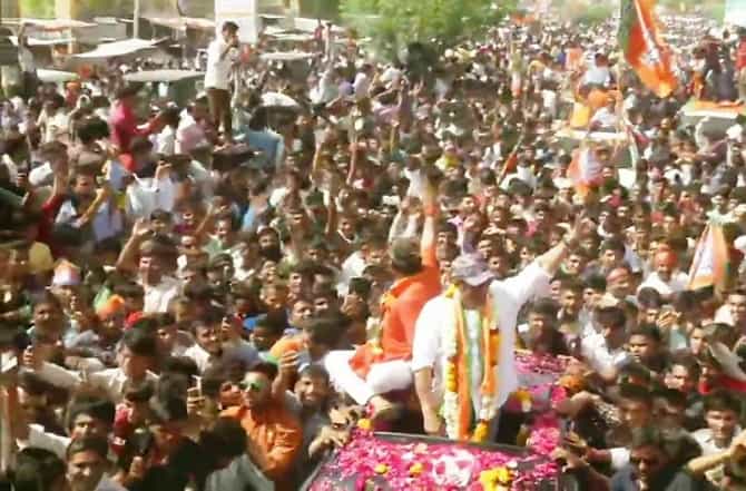 भाजप प्रवेशानंतर सनी देओलचा पहिलाच रोड शो, चाहत्यांची तुफान गर्दी