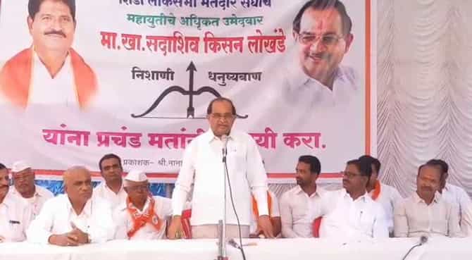 राधाकृष्ण विखे पाटील शिवसेनेच्या व्यासपीठावर, पुन्हा स्वगृही परतणार?
