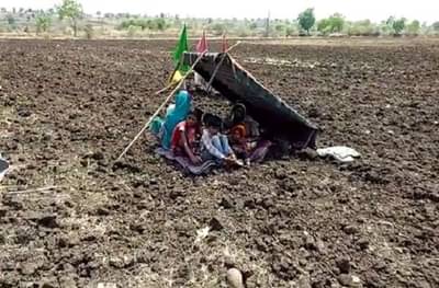 दुष्काळाची दाहकता, रखरखत्या उन्हात बाळाचा जन्म