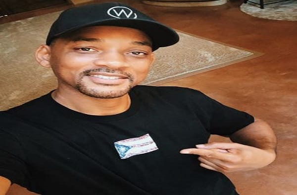 VIDEO : हॉलिवूड अभिनेता विल स्मिथची ‘स्टुडंट ऑफ द इअर’मधून बॉलिवूडमध्ये एन्ट्री? VIDEO : हॉलिवूड अभिनेता विल स्मिथची ‘स्टुडंट ऑफ द इअर’मधून बॉलिवूडमध्ये एन्ट्री?