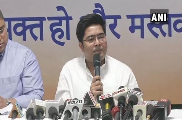 ममता बॅनर्जींच्या भाच्याची मोदींना मानहानीची नोटीस