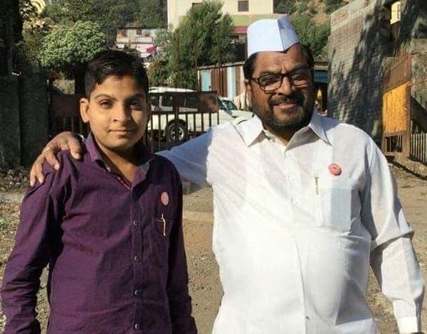 राजू शेट्टी साहेब, तुम्ही या रणजितच्या जातीत का जन्माला आला नाहीत?