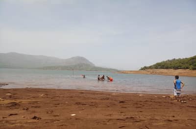 पुण्यात सहलीसाठी गेलेल्या तीन विद्यार्थ्यांचा बुडून मृत्यू