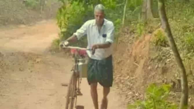 या भाजप आमदाराच्या वडिलांची गावात राहून शेती, फोटो व्हायरल