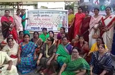 चंद्रकांत पाटील म्हणाले, पवार किंवा पंटरांनी चौकात या, पुणे राष्ट्रवादीच्या महिला कोल्हापुरात दाखल!