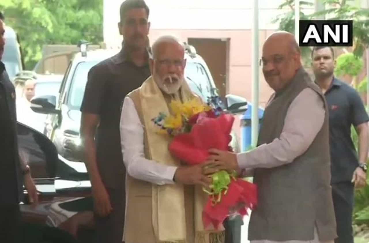 LIVE : दिल्ली मुख्यालयात भाजपची बैठक