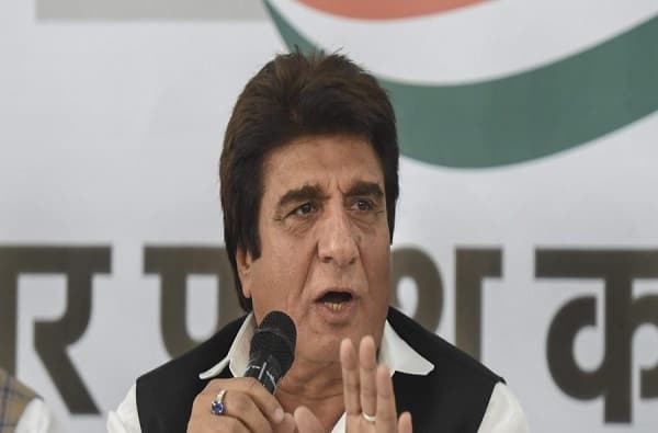 पराभव राहुल गांधींचा, राजीनामा यूपीचे प्रदेश अध्यक्ष आणि अमेठीच्या जिल्हाध्यक्षाचा