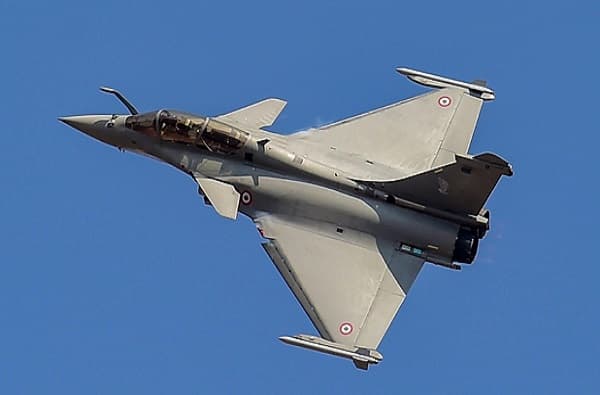 फ्रान्समधील भारतीय वायू सेनेच्या कार्यालयात घुसखोरी, राफेलची माहिती चोरण्याचा प्रयत्न