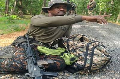 गडचिरोलीतील नक्षली हल्ल्यात बीड जिल्ह्यातील जवानालाही वीरमरण