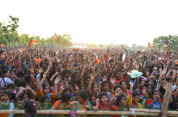 23 मेनंतर या दोन राज्यात काँग्रेसचं सरकार पडणार?
