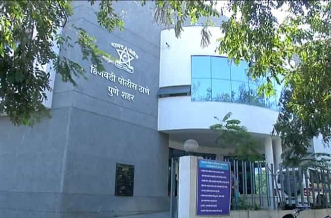 पुण्यात सैराट, आंतरजातीय लग्न केल्यानं बहिणीच्या पतीवर गोळीबार
