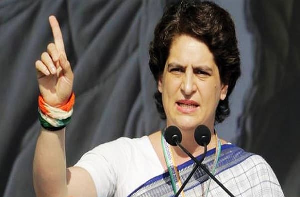 सोनिया गांधी जनतेमुळे जिंकल्या तुमच्यामुळे नाही, प्रियांका गांधींनी काँग्रेस कार्यकर्त्यांना झापलं