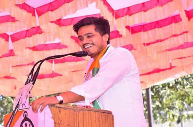 रोहित पवारांची कर्जत-जामखेड मतदारसंघात पाय रोवण्यास सुरुवात
