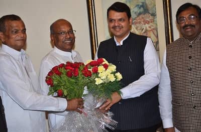 खासदार संजय धोत्रे : शेतकरी चळवळीतला नेता मोदींच्या मंत्रिमंडळात