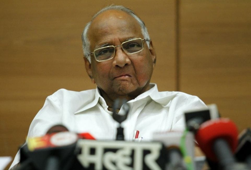 राष्ट्रवादी मराठ्यांचा पक्ष, सर्व जबाबदाऱ्या मराठा नेत्यांनाच, पवारांना निनावी पत्र राष्ट्रवादी मराठ्यांचा पक्ष, सर्व जबाबदाऱ्या मराठा नेत्यांनाच, पवारांना निनावी पत्र