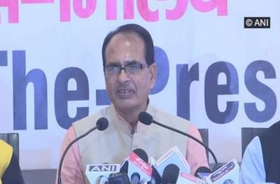 एनडीएची बैठक सुरु असतानाच शिवराज सिंह चौहान यांना पितृशोक