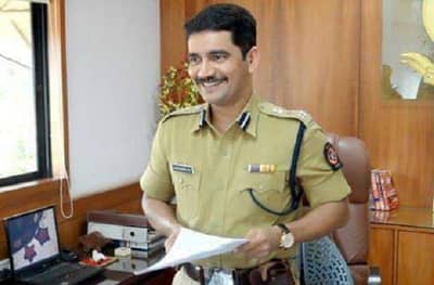 नाशिकमध्येही हेल्मेटसक्ती लागू, विश्वास नांगरे पाटलांचा मोठा निर्णय