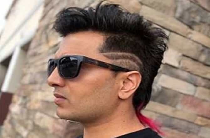 पत्नीला सरप्राईज करण्यासाठी नवी हेअरस्टाईल, रितेश देशमुख ट्रोल