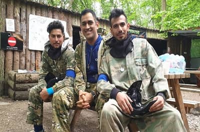 World Cup आधी टीम इंडिया जंगल सफारीवर, ट्विटरवर ट्रोल