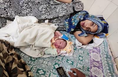 महिलेकडून स्वत:च्या हातानेच स्वत:ची प्रसूती, नागपूर शासकीय रुग्णालयातील प्रकार