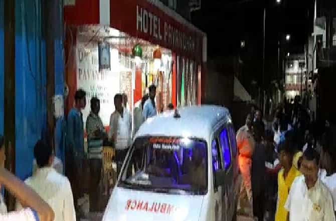 चुलत्याच्या तेराव्यासाठी बाहेरगावाहून शिर्डीत आला, नातेवाईकांनी हॉटेलमध्ये नेऊन हत्या केली!