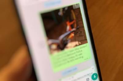 महिलांच्या लव्हली व्हॉट्सअॅप ग्रुपमध्ये पुरुष घुसला आणि...