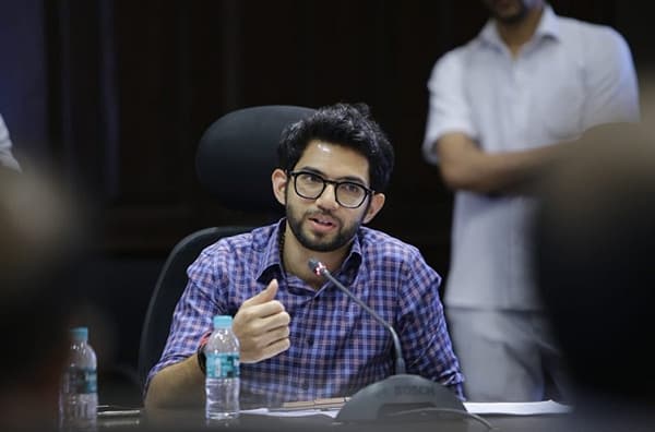 महाराष्ट्र आदित्य ठाकरेंना मुख्यमंत्री म्हणून स्वीकारेल : संजय राऊत