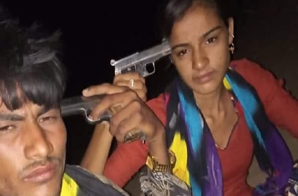 इशकजादे!! आधी दारु प्यायले, मग एकमेकांच्या डोक्यात गोळ्या घातल्या!