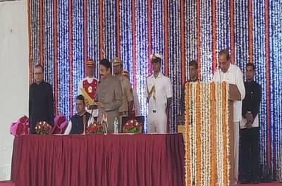 राज्य मंत्रिमंडळ विस्तार : 13 जणांचा शपथविधी, सहा जणांना डच्चू 
