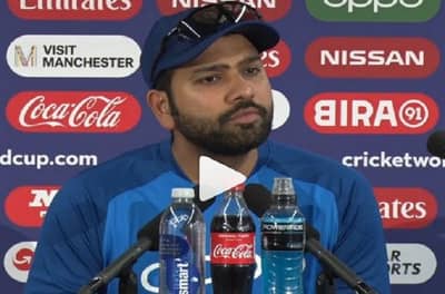 पाकिस्तानी पत्रकाराला रोहित शर्माचं अफलातून उत्तर, तुम्हीही खळखळून हसाल!