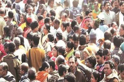 सिंगल चाइल्ड फॅमिलीला सरकार देणार 1 लाख रुपये ! जाणून घ्या लोकसंख्या नियंत्रण विधेयकात काय आहे