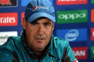 भारताविरुद्धच्या पराभवानंतर आत्महत्या करावी वाटली : पाकिस्तानी प्रशिक्षक
