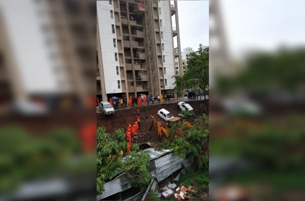 Pune Wall Collapse: नेमकं काय घडलं?