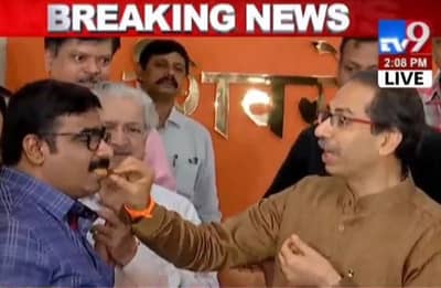 LIVE: मराठा मोर्चाचे समन्वयक उद्धव ठाकरेंच्या भेटीला